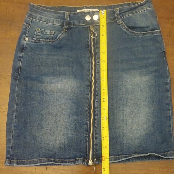 Redial Denim Jean Skirt - Picture 5 of 9